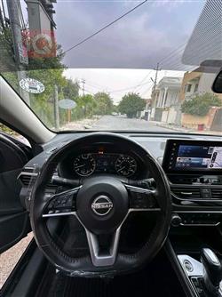 نيسان ألتيما